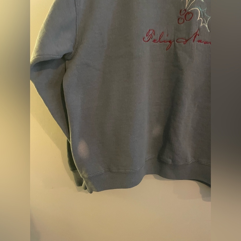 Vintage Feliz Navidad Embroidered Christmas Gray Sweatshirt - Picture 3 of 6
